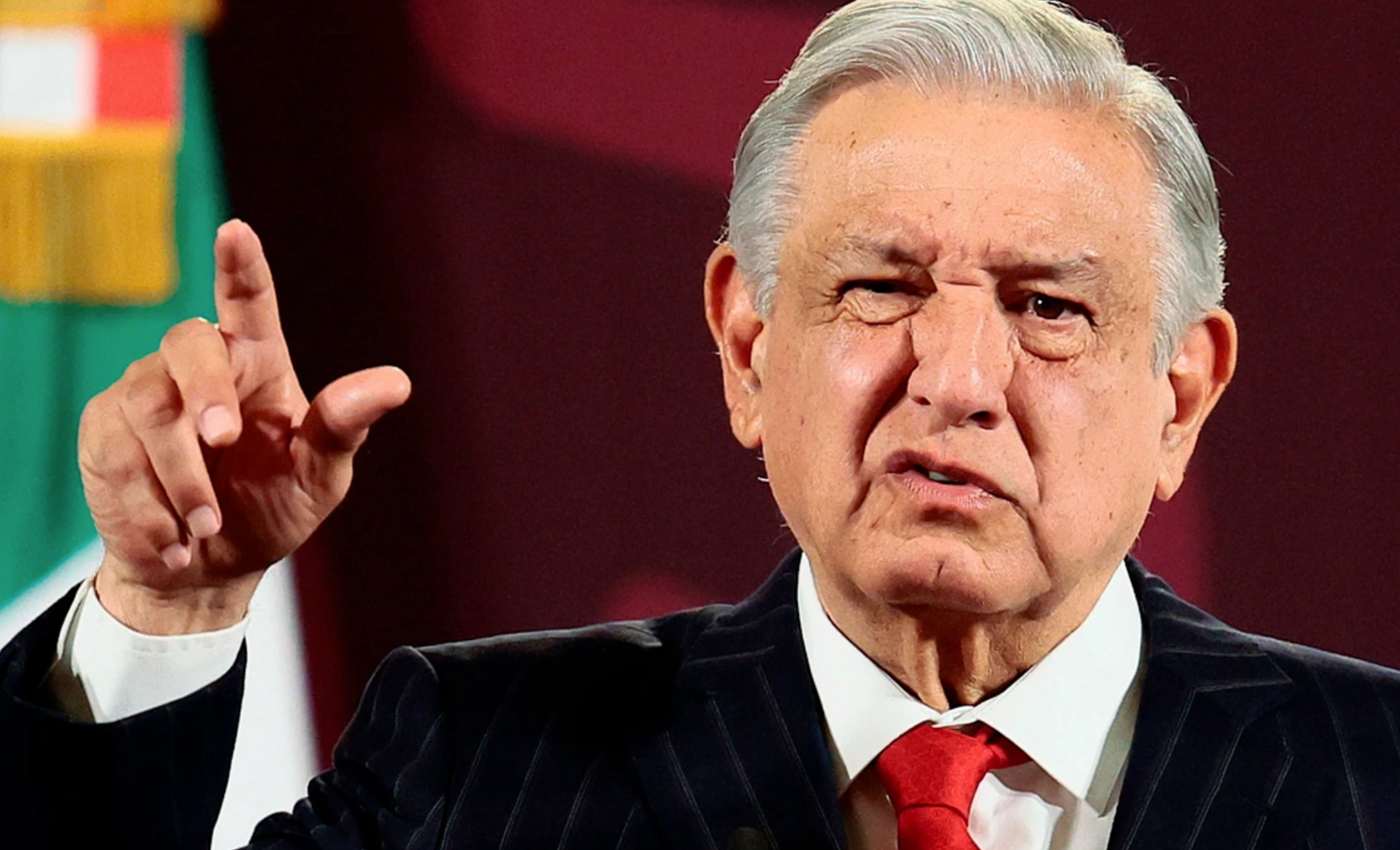 López Obrador argumenta difusión de datos personales de María Amparo Casar